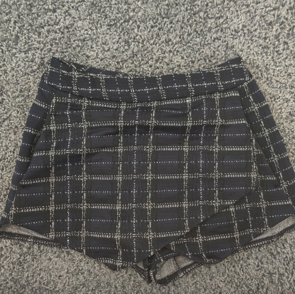 Plaid / Tweed style skirt with pockets!! - Picture 1 of 7